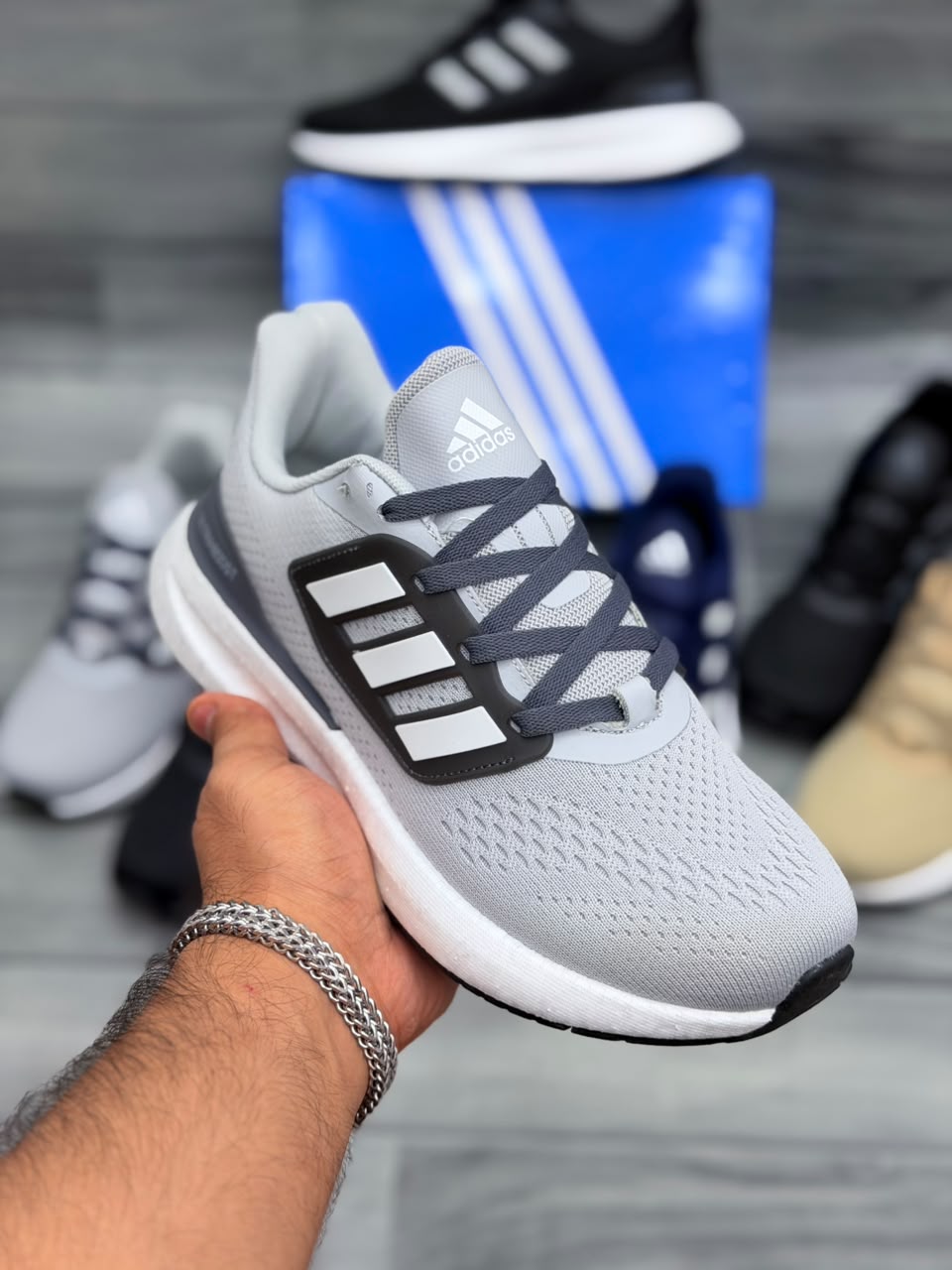 Adid Ultra Boost