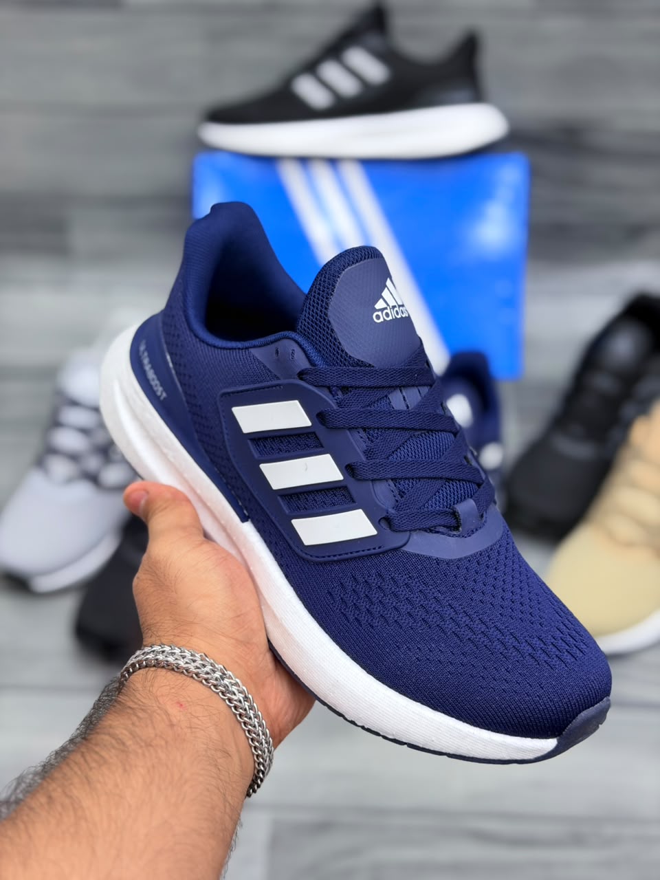 Adid Ultra Boost