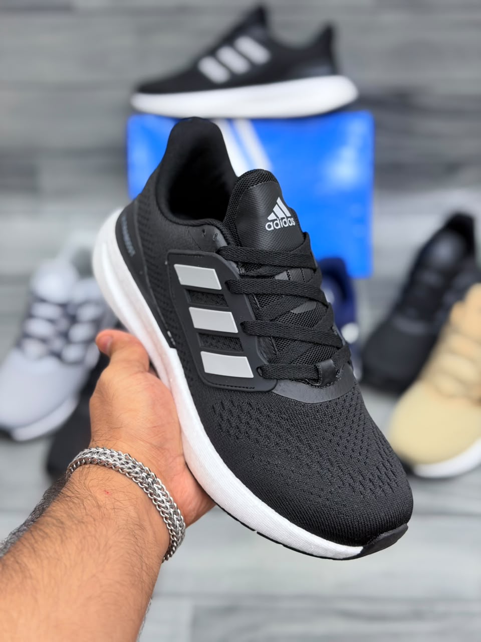 Adid Ultra Boost