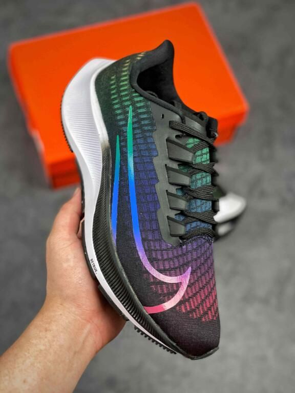Nike Air Zoom Pegasus 37