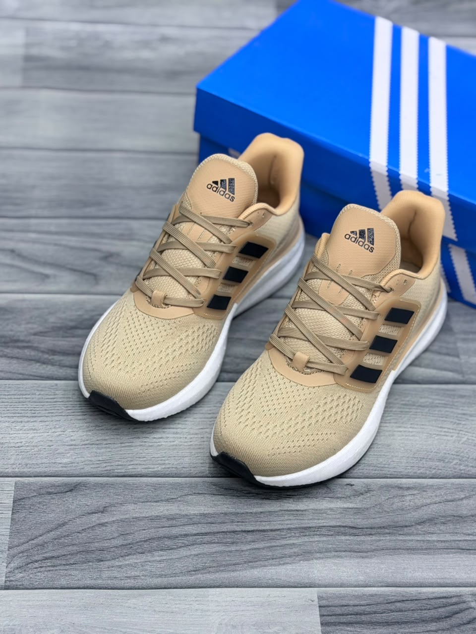 Adid Ultra Boost