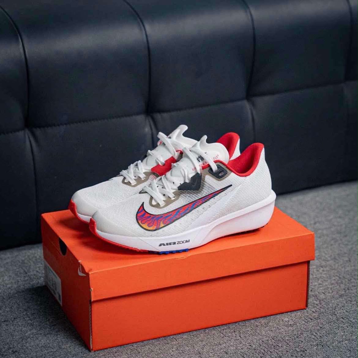 NK AIR ZOOM RIVAL FLY 4