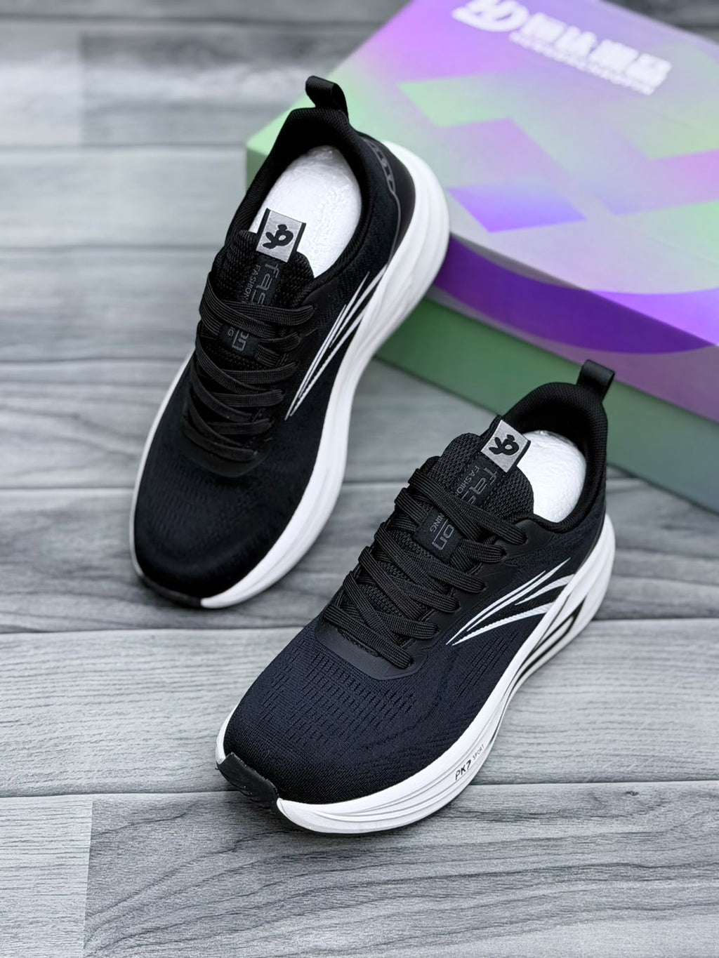 Women’s lightweight running shoes for sports, walking and workouts