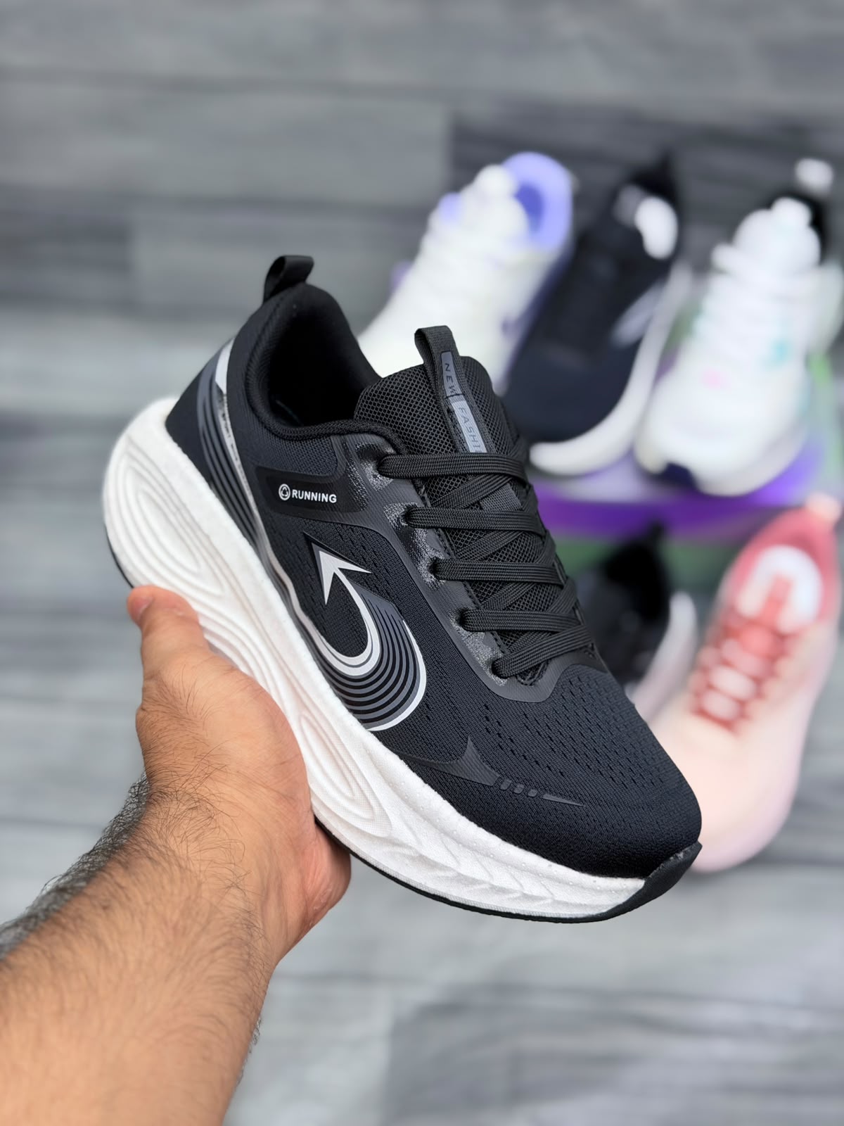 Women’s white and lavender lightweight sports shoes for running and training