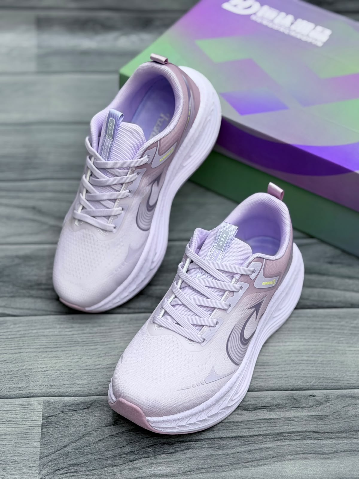 Women’s Lightweight Sports Shoes | Running & Training Sneakers