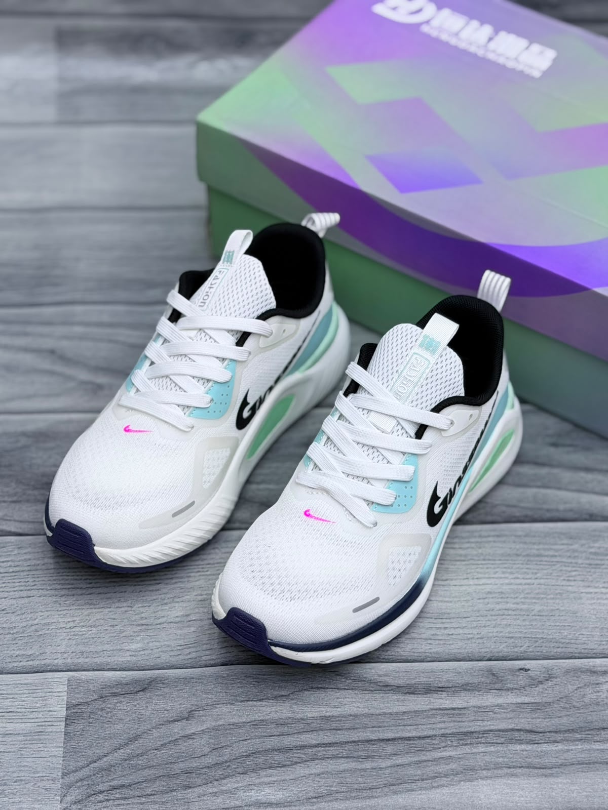 Women's Lightweight Running Shoes | White & Lavender