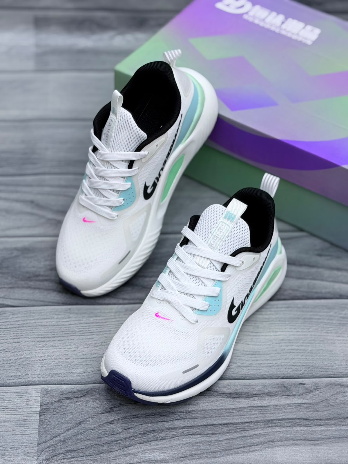 Women's Lightweight Running Shoes | White & Lavender